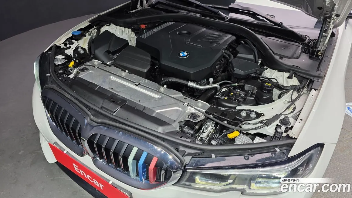 BMW 3-Series 2021 из KR, фото 10
