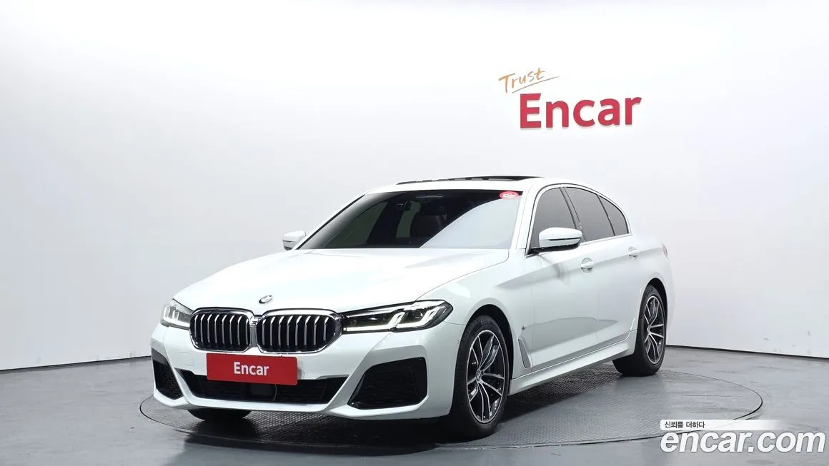 BMW 5-Series 2023 из KR, фото 1