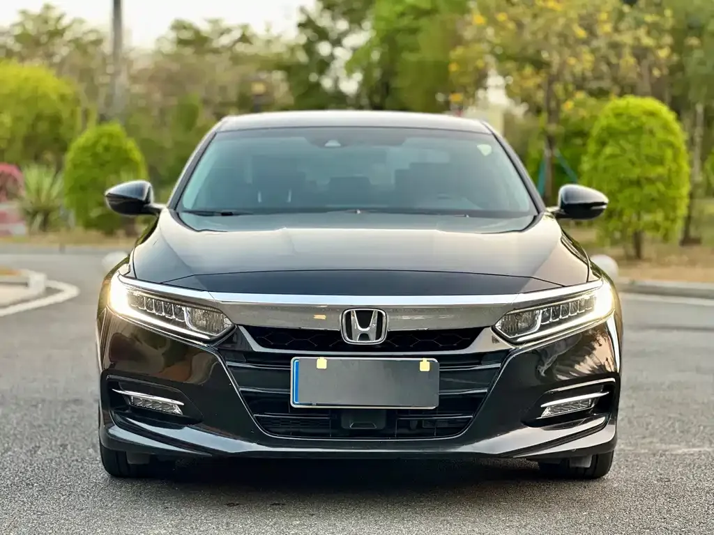 Honda Accord — фото 2