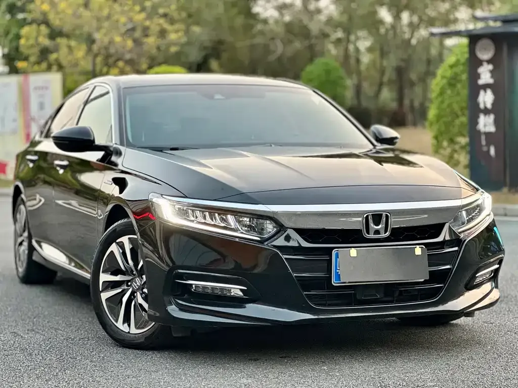 Honda Accord — фото 3