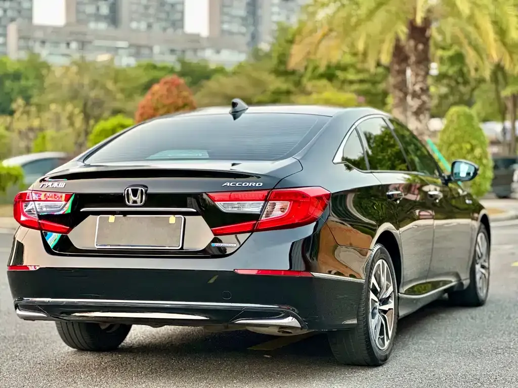 Honda Accord — фото 4