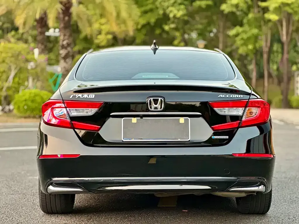 Honda Accord — фото 5