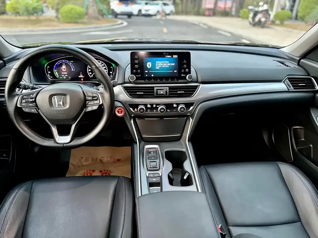 Honda Accord — фото 9