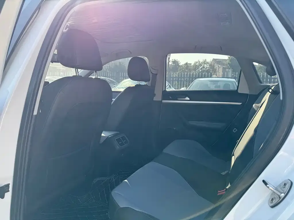 Volkswagen Lavida 2024 из CN, фото 2