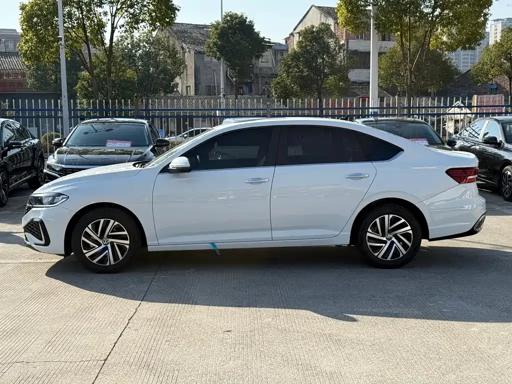 Volkswagen Lavida 2024 из CN, фото 5