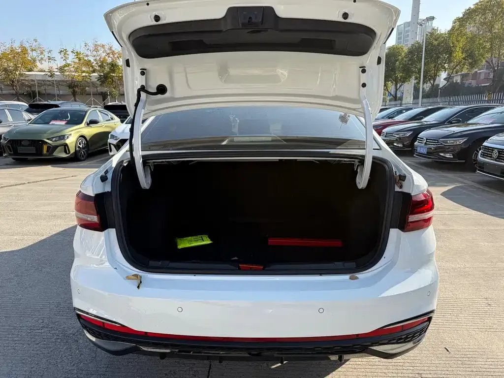 Volkswagen Lavida 2024 из CN, фото 8
