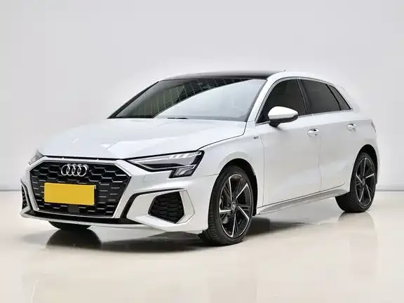 Audi A3 — фото 1