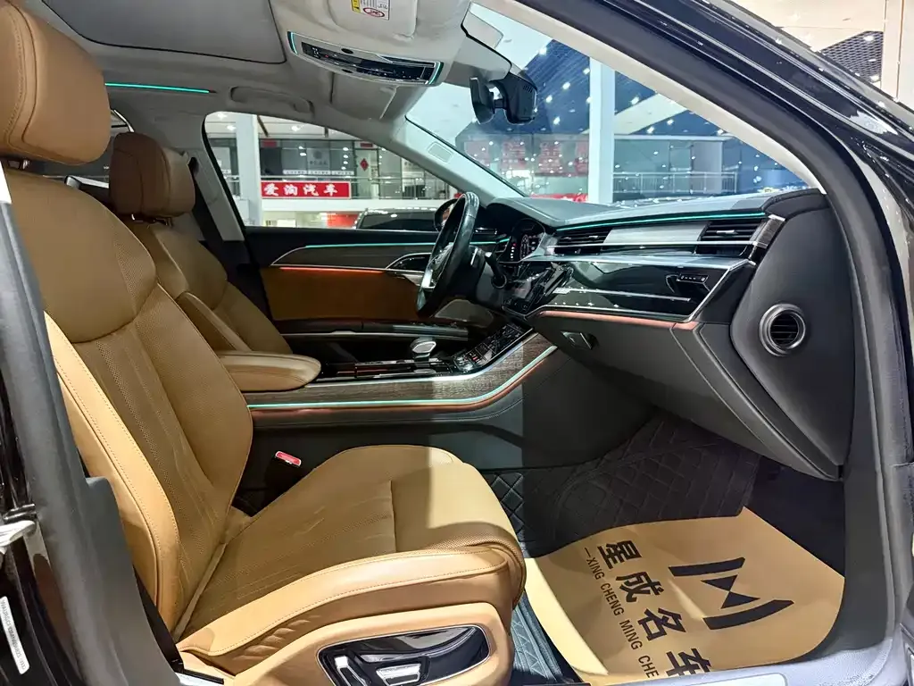 Audi A8 — фото 6