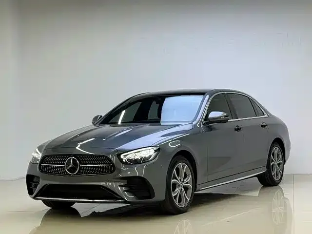 Mercedes-Benz E-Class — фото 4