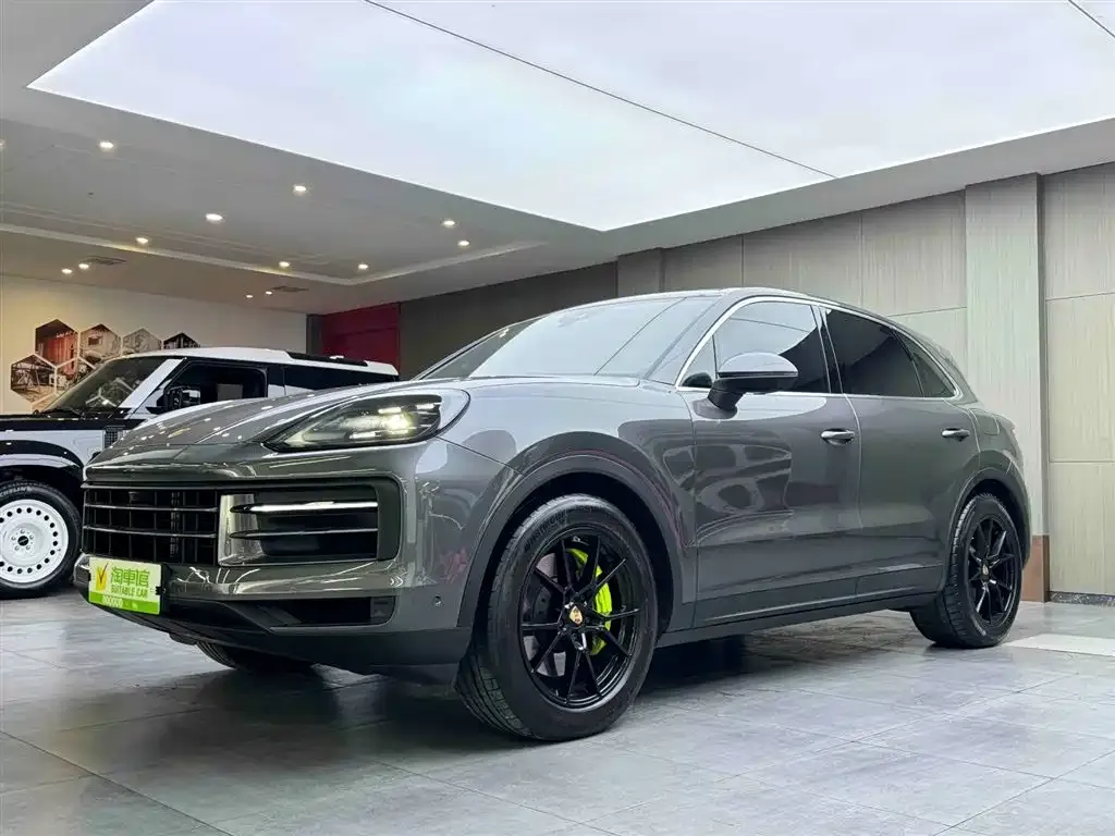 Porsche Cayenne Hybrid 2023 из CN, фото 1