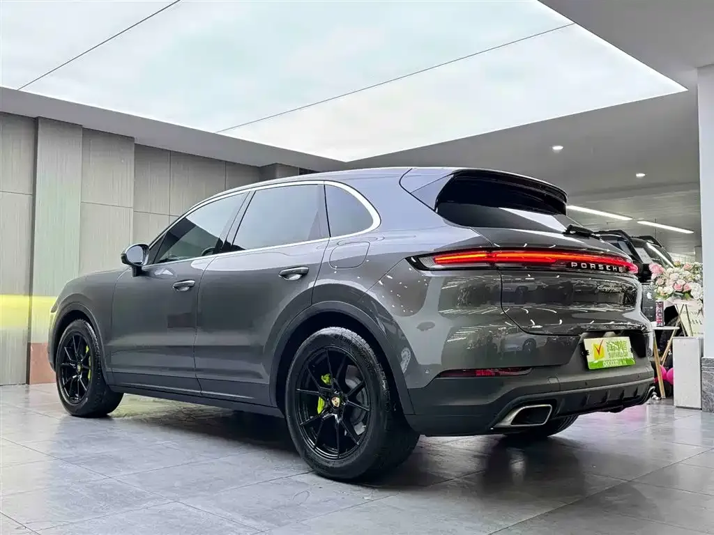 Porsche Cayenne Hybrid 2023 из CN, фото 6