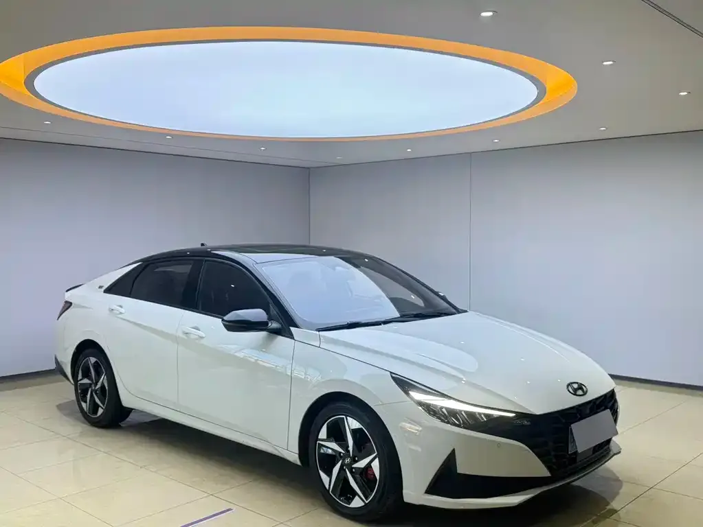 Hyundai Elantra 2022 из CN, фото 3