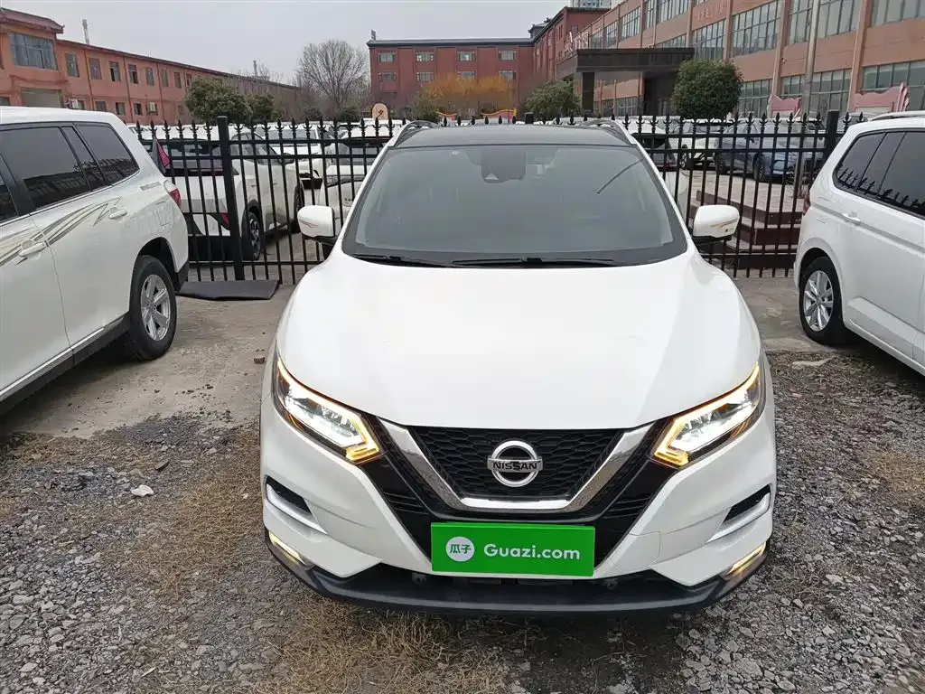 Nissan Qashqai — фото 5