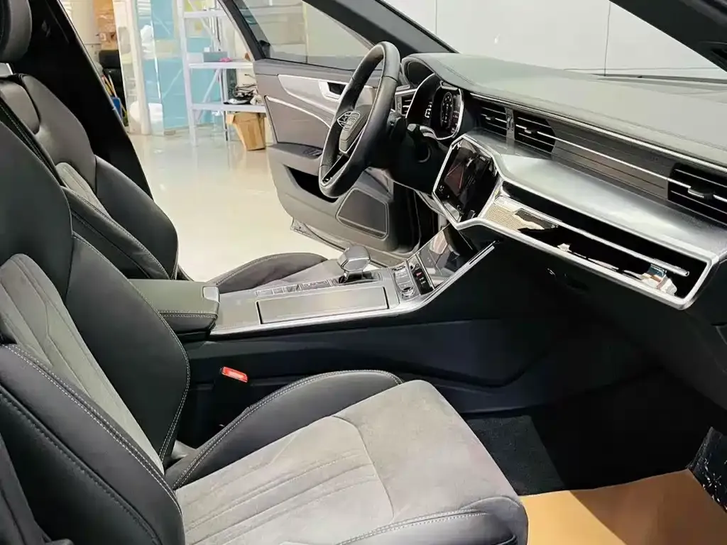 Audi A6L 2024 из CN, фото 5
