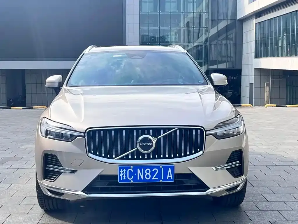 Volvo XC60 2023 из CN, фото 10