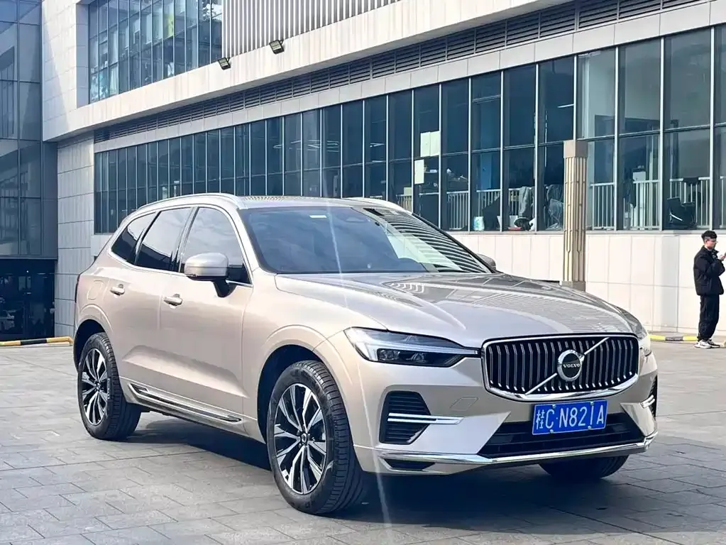 Volvo XC60 2023 из CN, фото 9