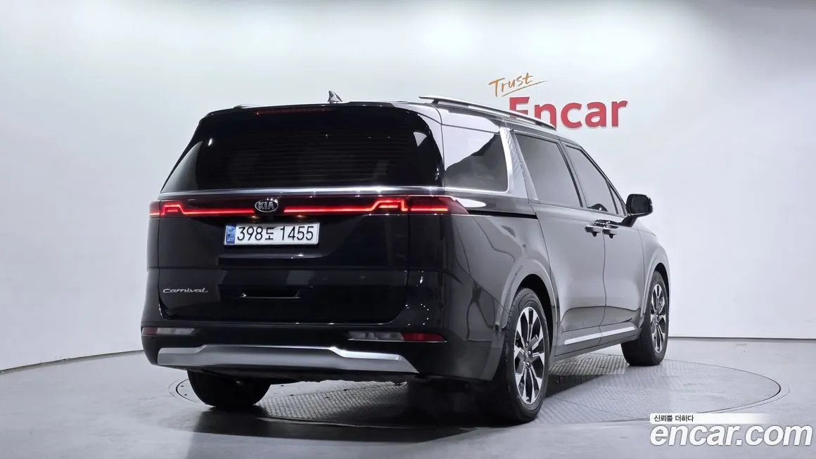 Kia Carnival — фото 2