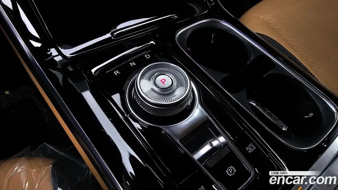 Kia Carnival — фото 10