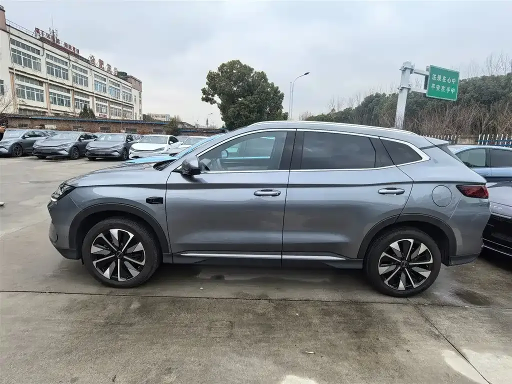 BYD PLUS New Energy — фото 8