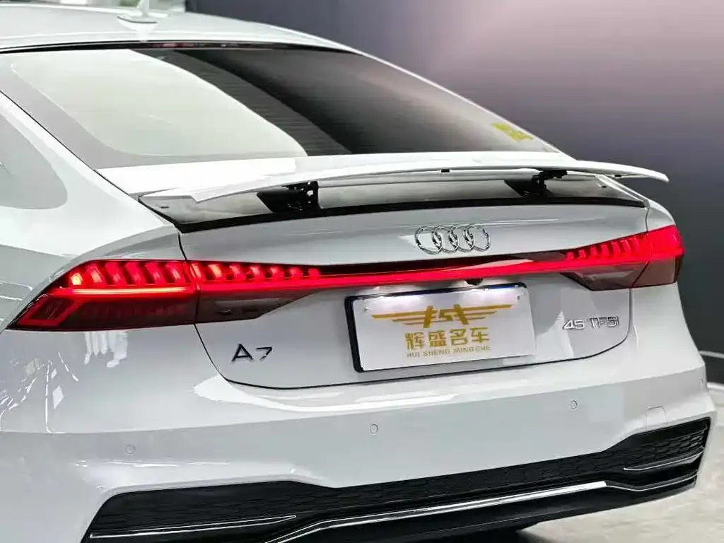 Audi A7 2022 из CN, фото 3