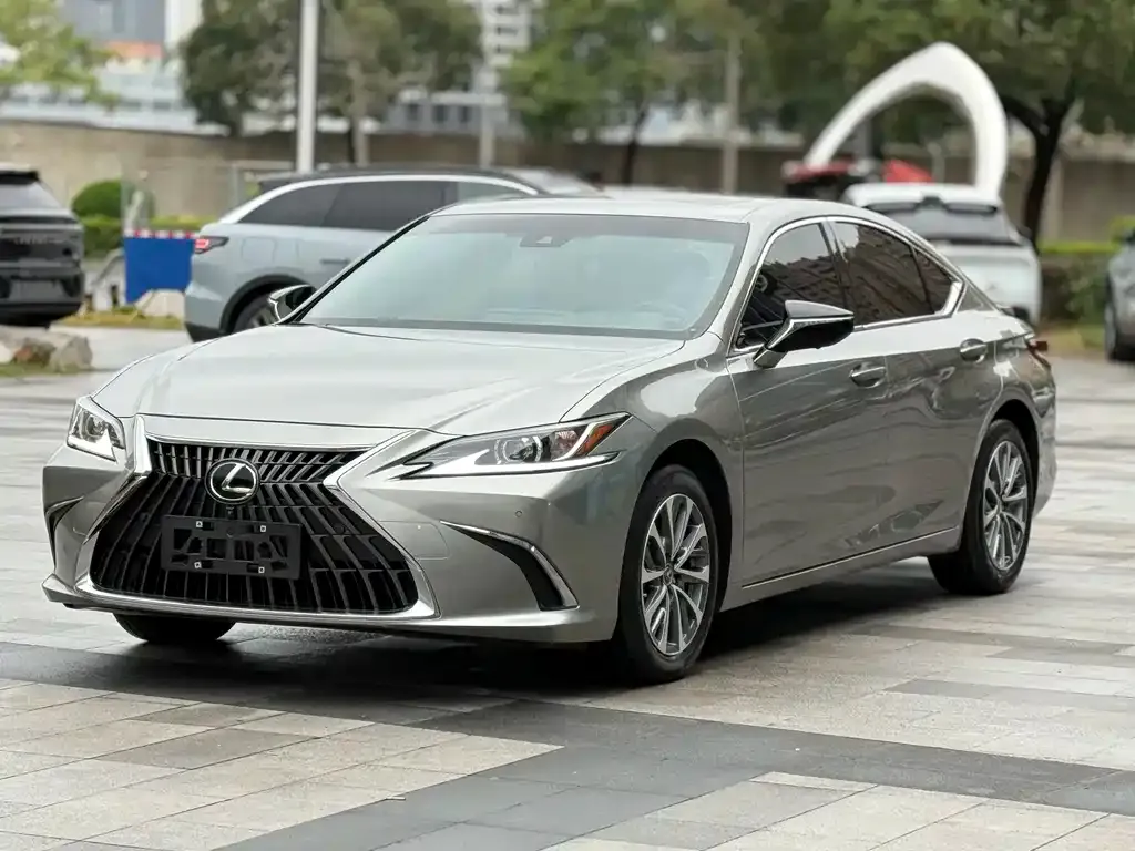 Lexus ES 2022 из CN, фото 1