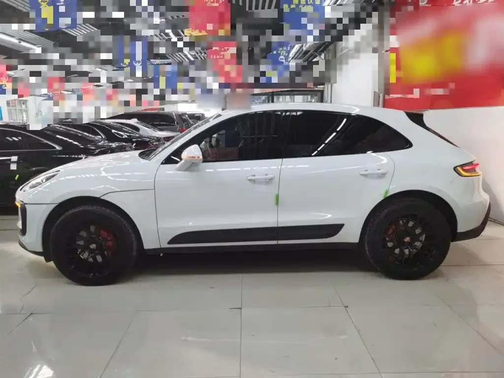 Porsche Macan — фото 9