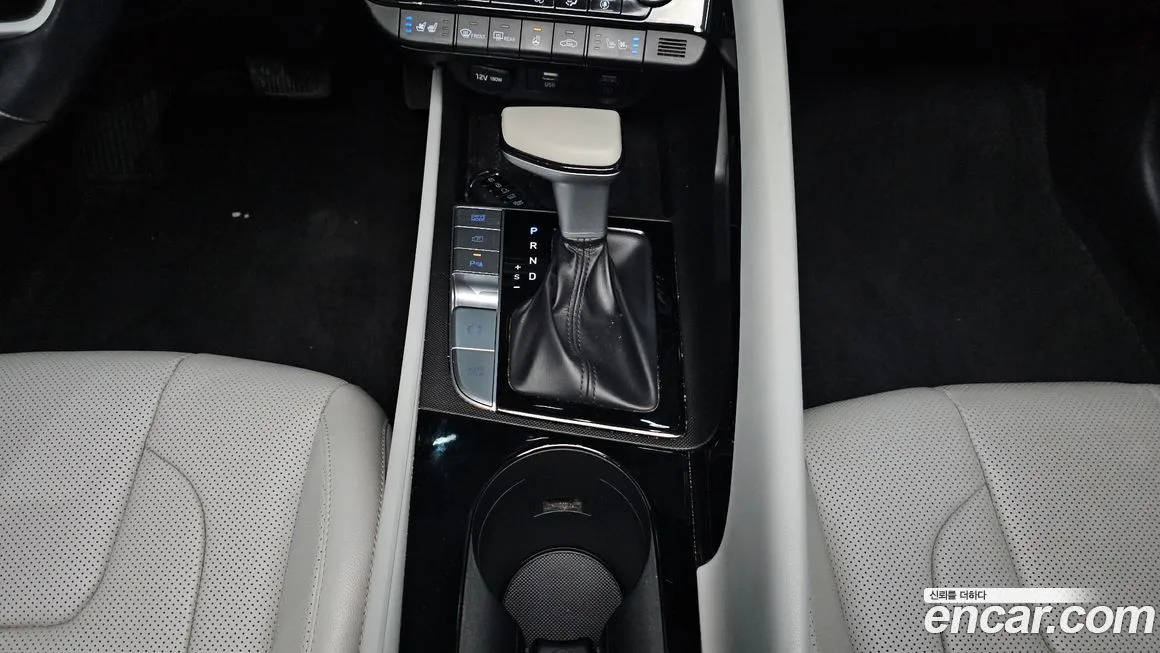 Hyundai AVANTE — фото 9