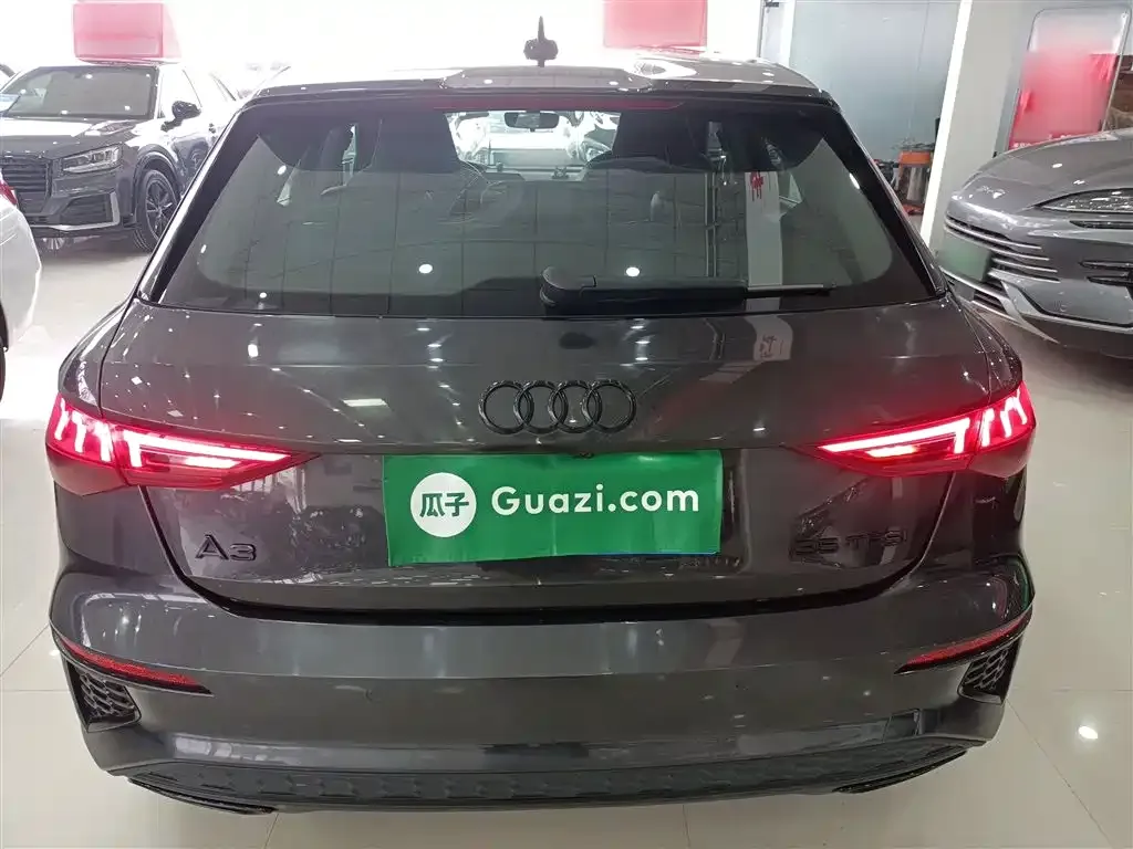 Audi A3 2023 из CN, фото 2