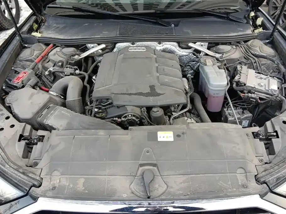 Audi A6L 2023 из CN, фото 8