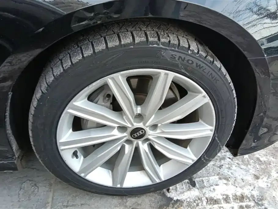 Audi A6L 2023 из CN, фото 3