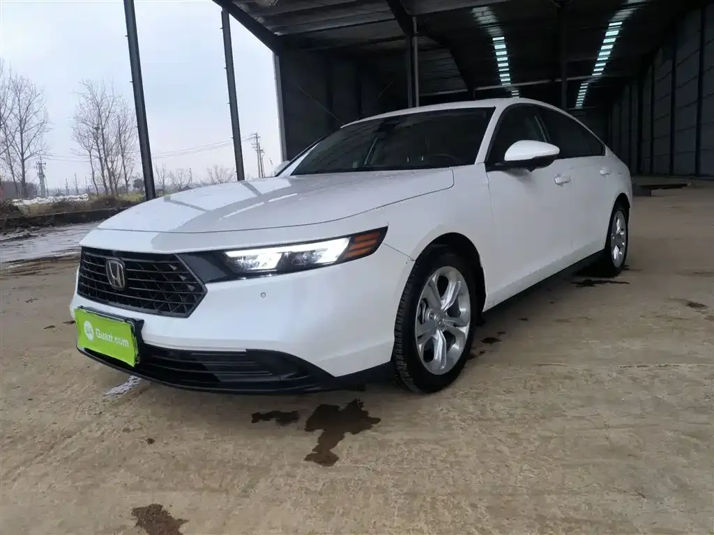 Honda Accord — фото 1