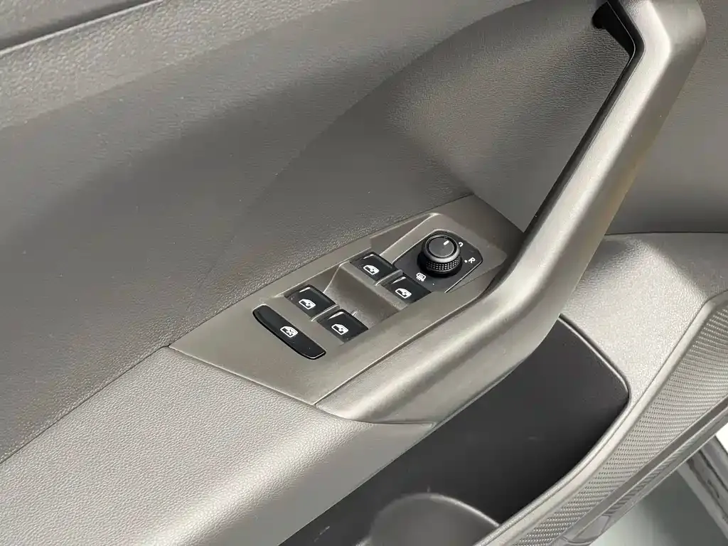 Volkswagen T-Cross 2024 из CN, фото 9