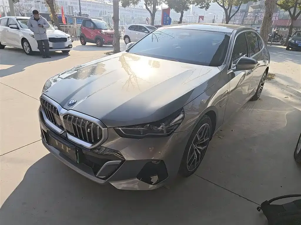 BMW i5 2024 из CN, фото 6