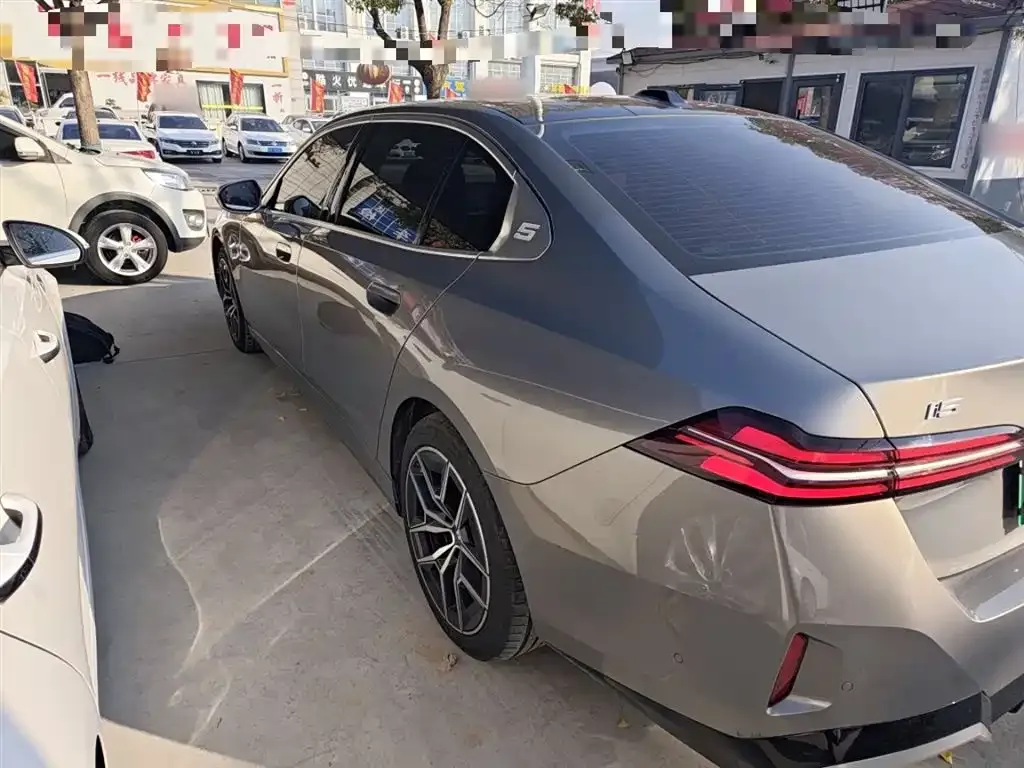 BMW i5 2024 из CN, фото 7