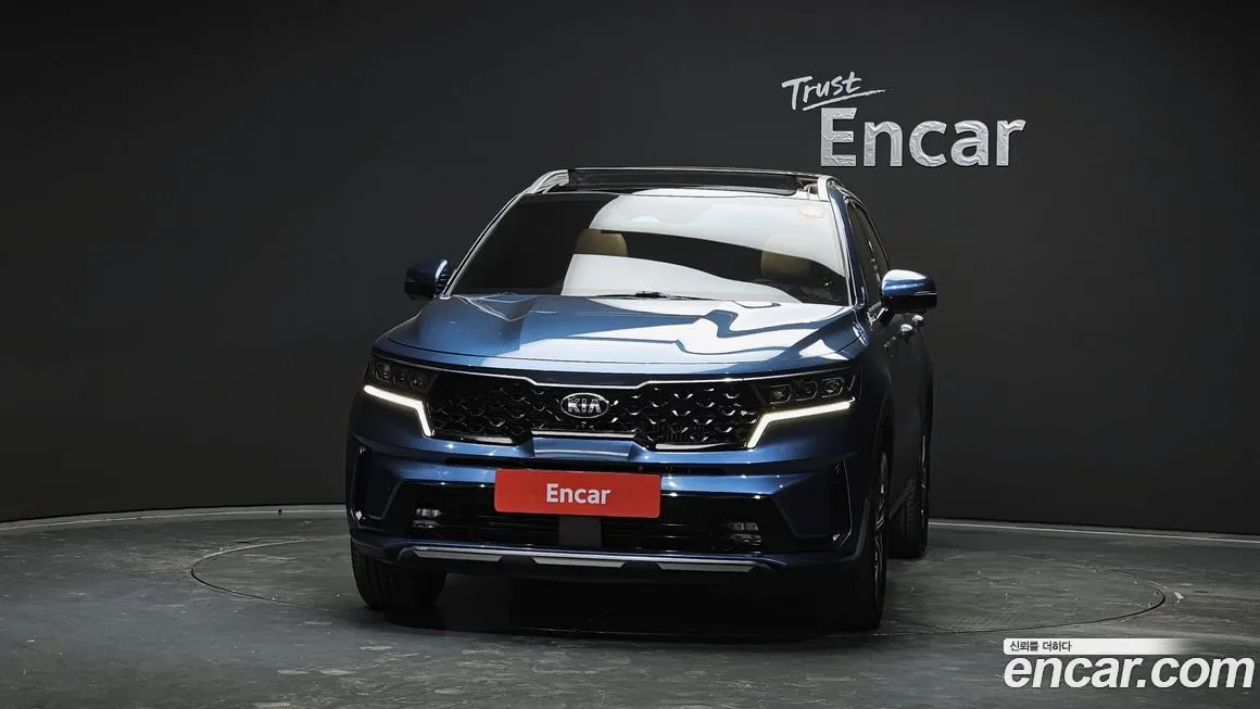 Kia Sorento — фото 6