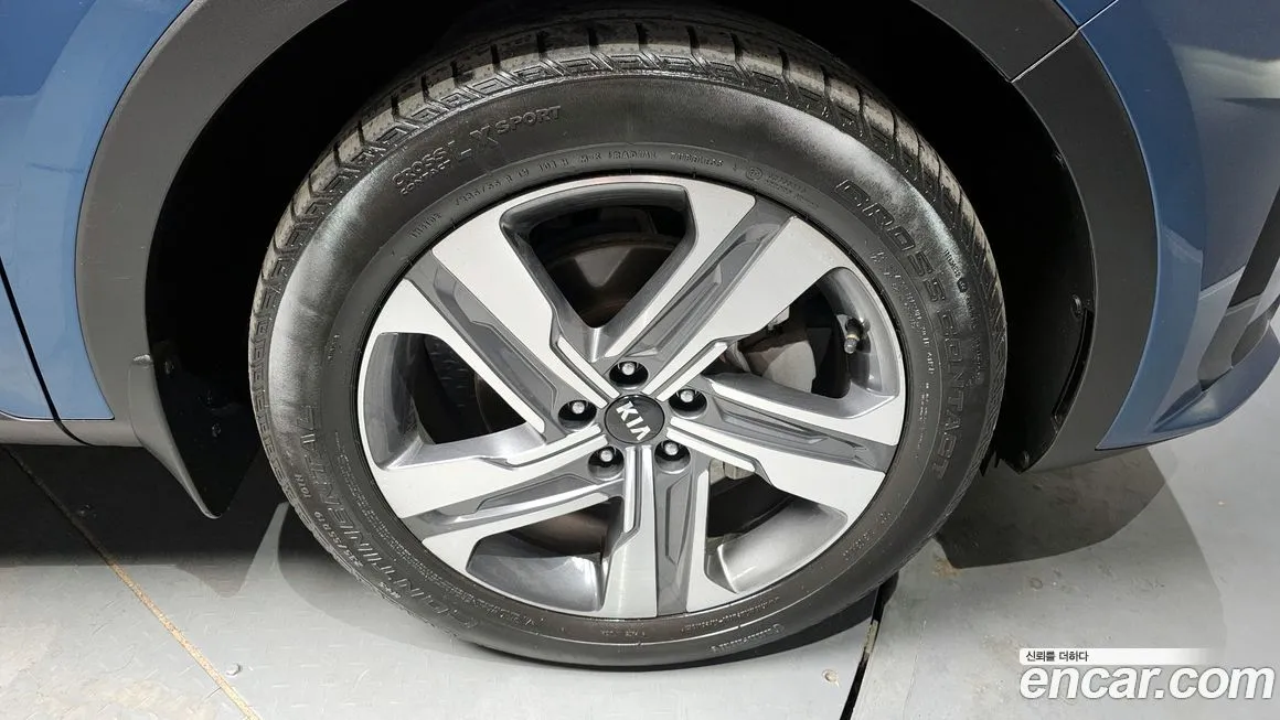Kia Sorento — фото 7