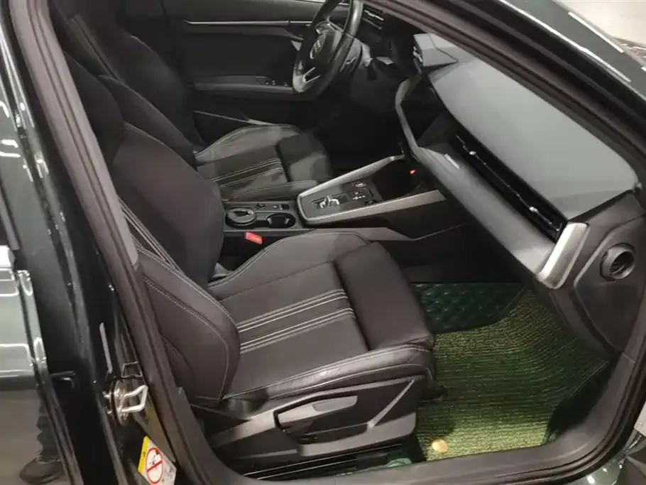 Audi A3 2022 из CN, фото 4