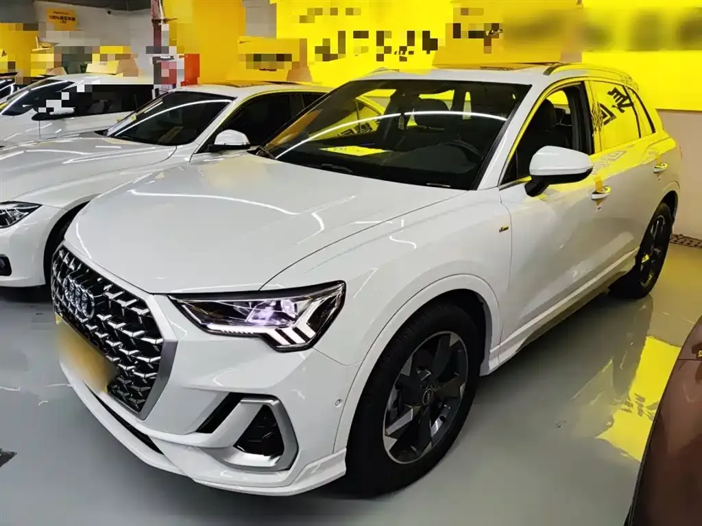 Audi Q3 2024 из CN, фото 3