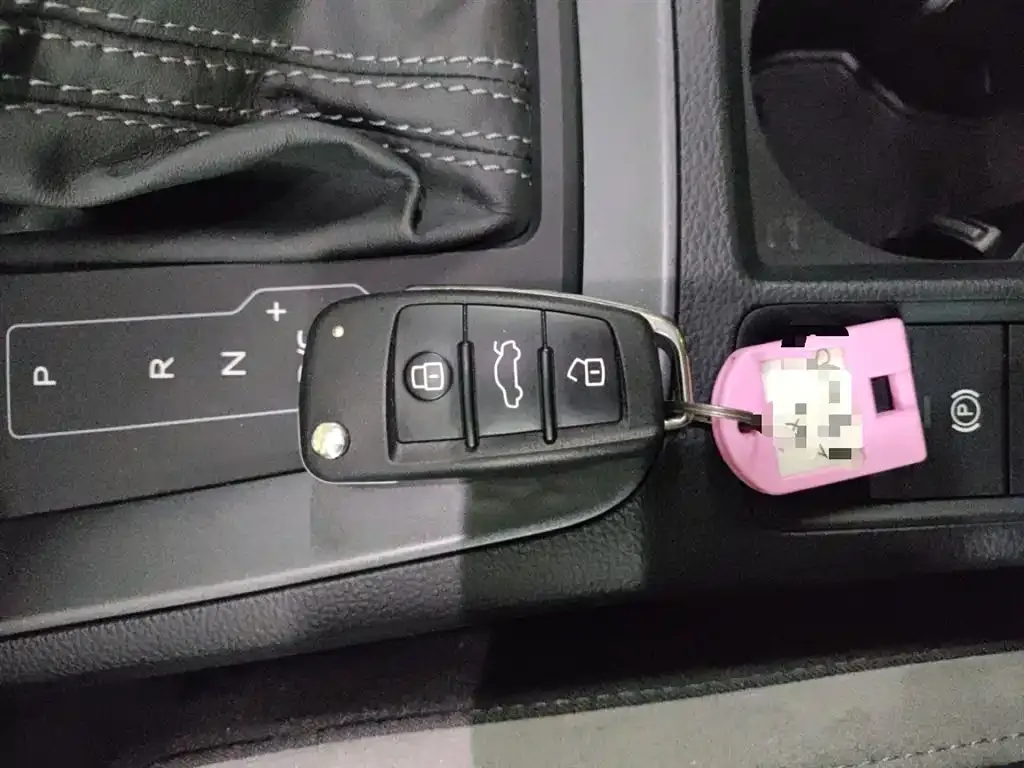 Audi Q3 2024 из CN, фото 8