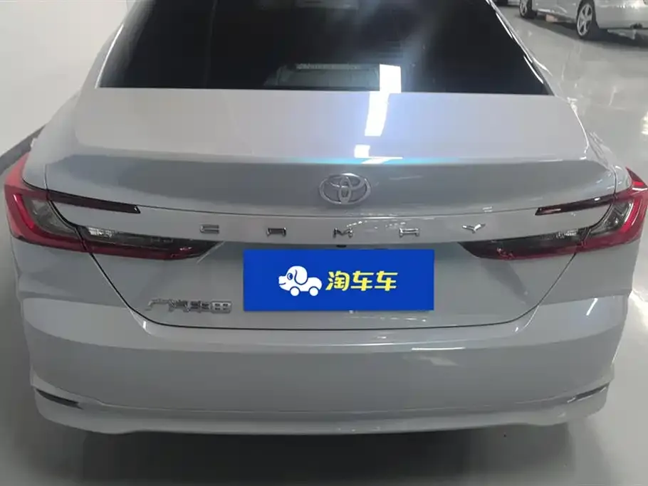 Toyota Camry 2024 из CN, фото 4
