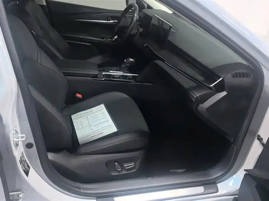 Toyota Camry 2024 из CN, фото 8