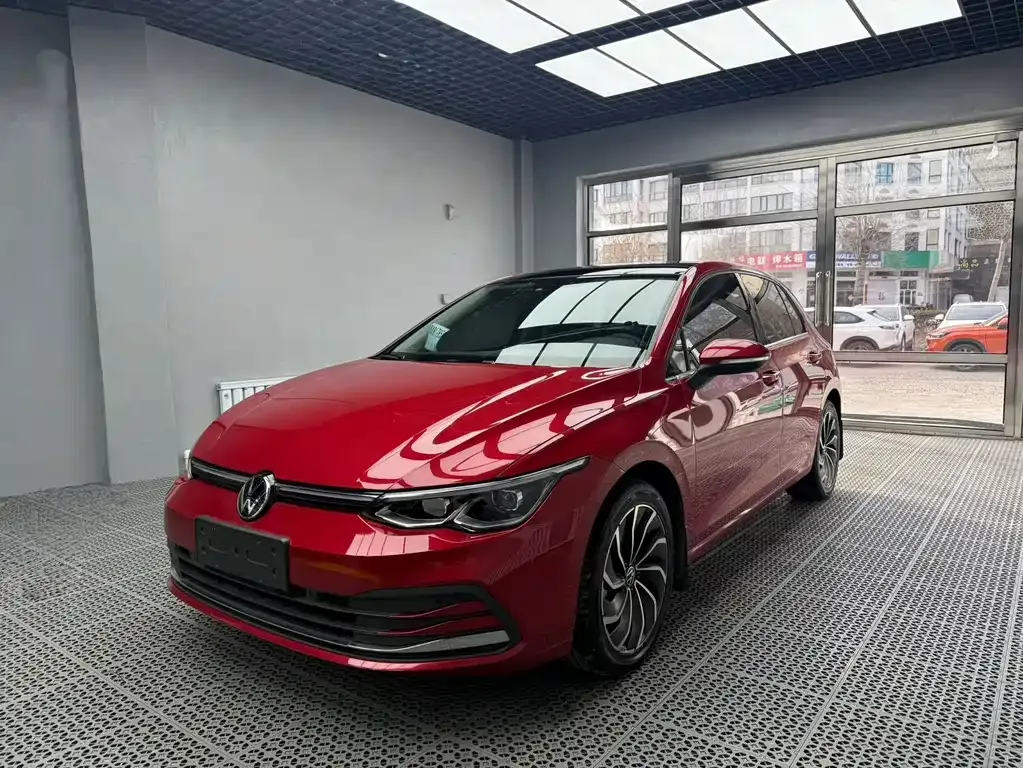 Volkswagen Golf 2022 из CN, фото 1