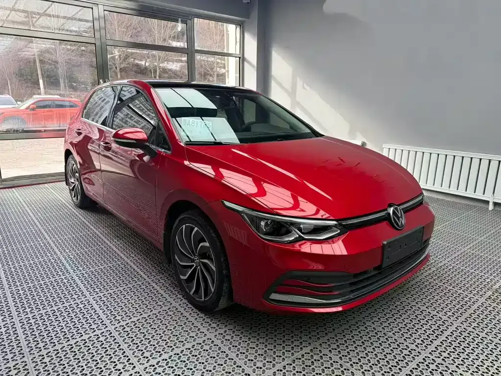 Volkswagen Golf 2022 из CN, фото 4