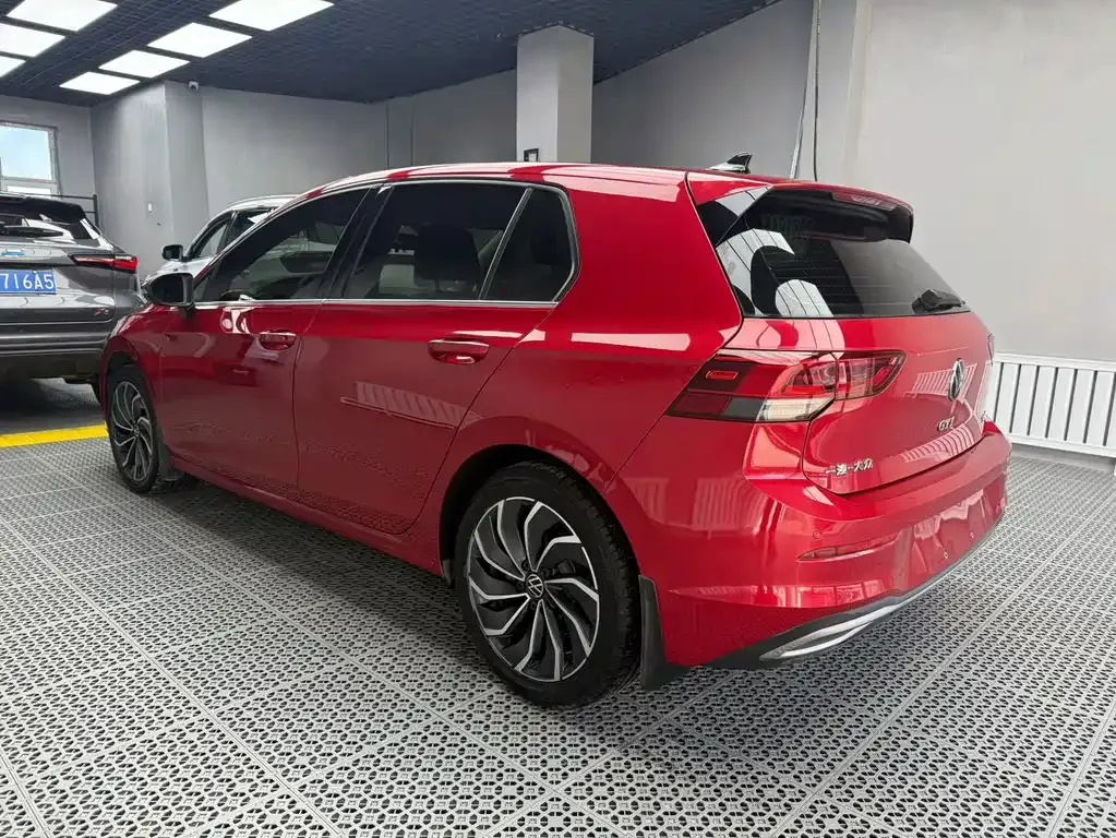 Volkswagen Golf 2022 из CN, фото 8