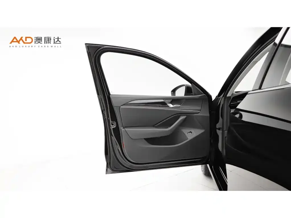 Volkswagen Magotan 2025 из CN, фото 9