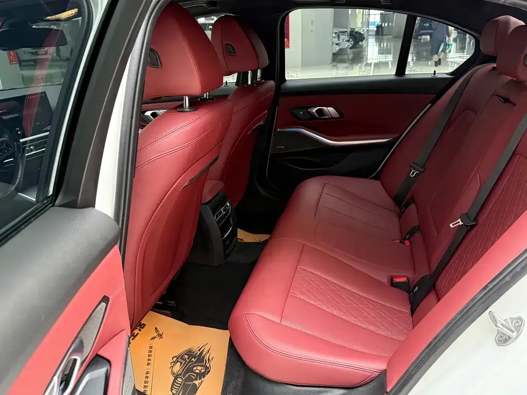 BMW 3 Series 2023 из CN, фото 9