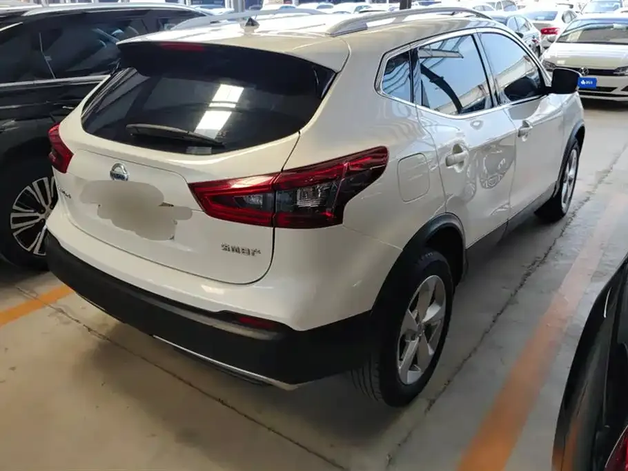 Nissan Qashqai — фото 2