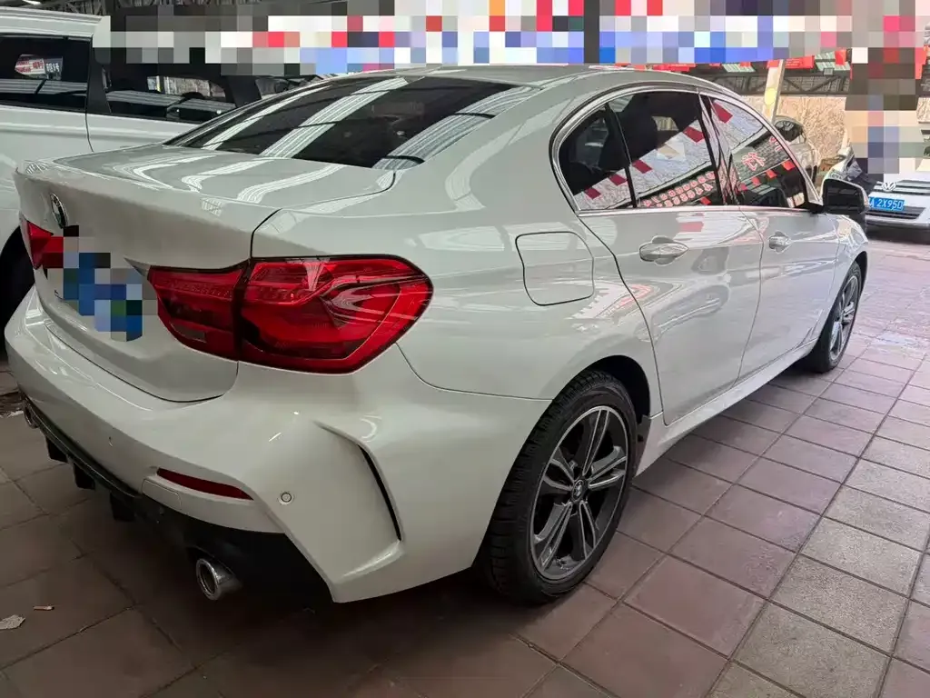 BMW 1 Series 2021 из CN, фото 8