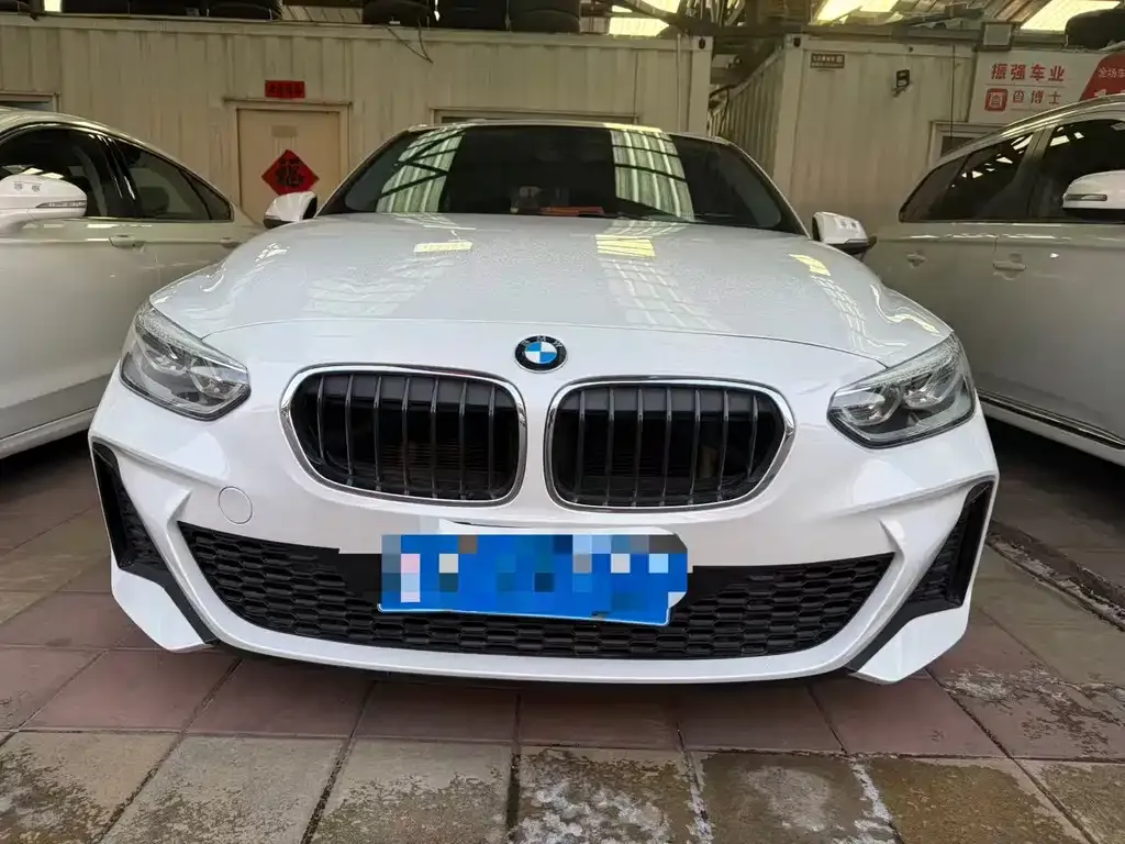 BMW 1 Series 2021 из CN, фото 2