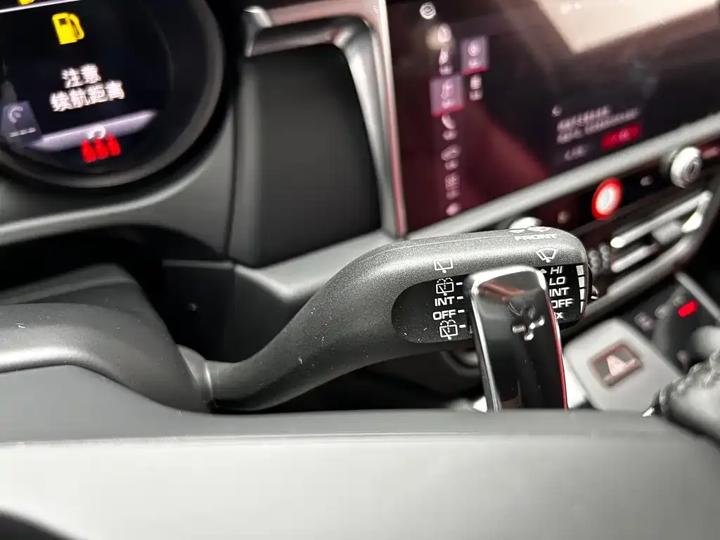 Porsche Macan 2023 из CN, фото 3